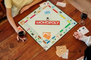Examples of Monopoly, Types and Characteristics